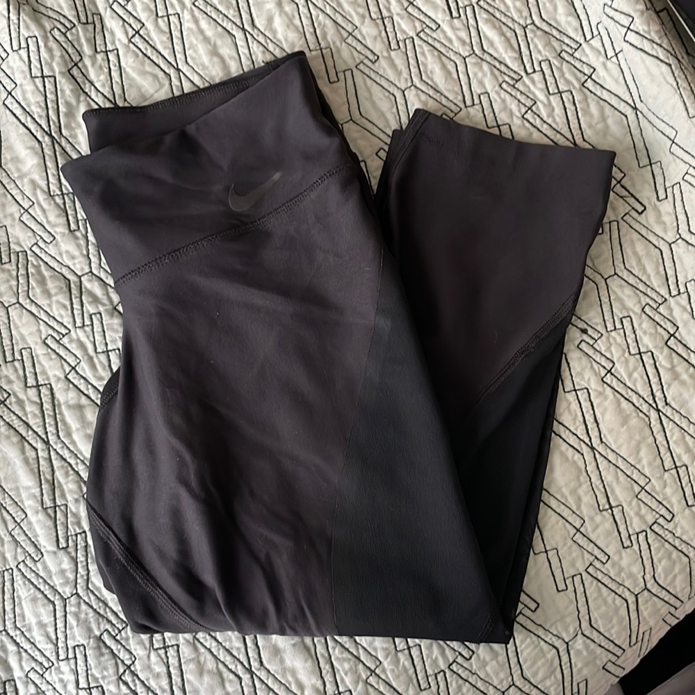 Nike Dri-Fit Workout Capri Legging